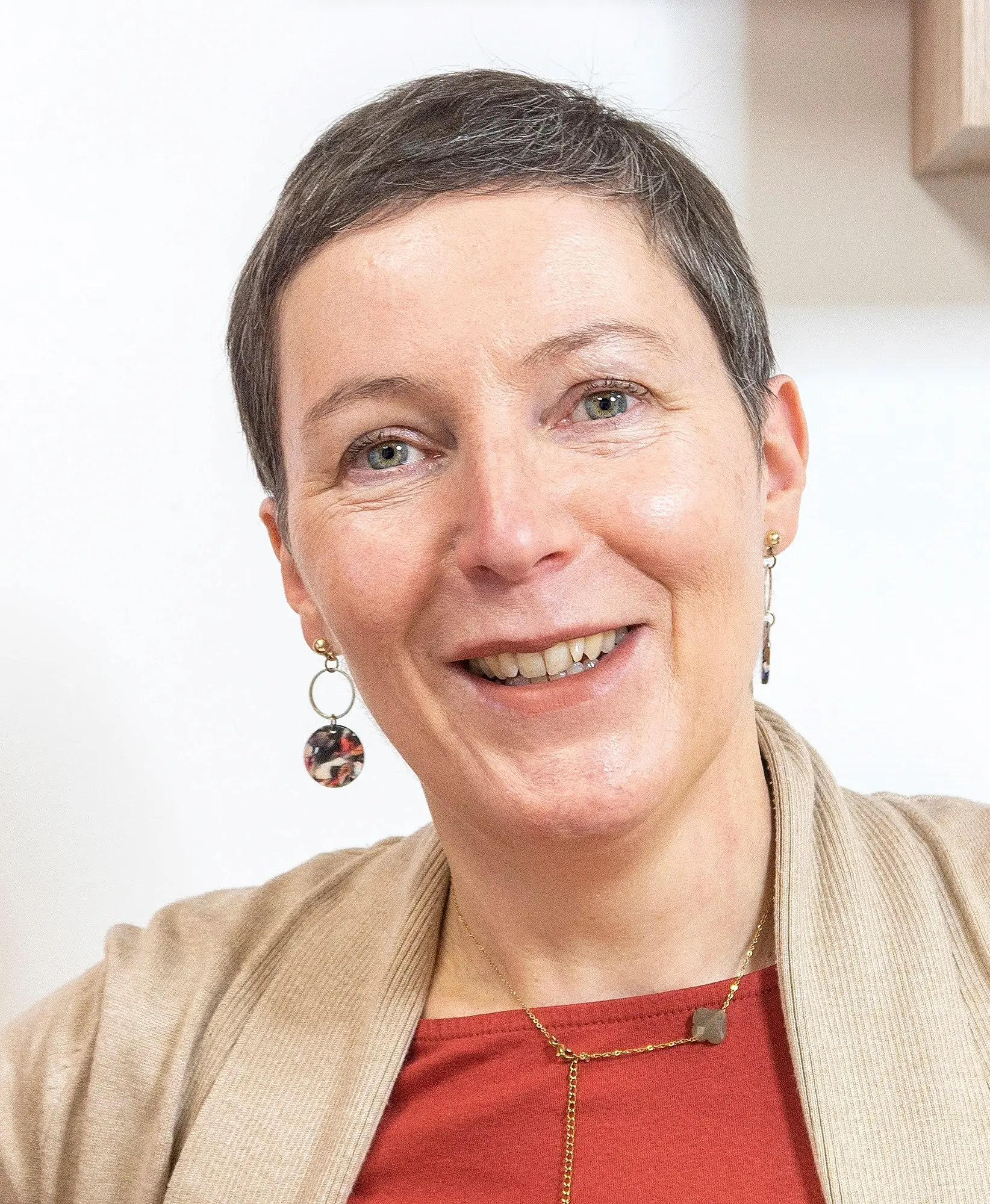 Régine Marchandise, coach certifiée à Strasbourg, Sélestat et dans le Bas-Rhin : un accompagnement pro et humain pour avancer sereinement.